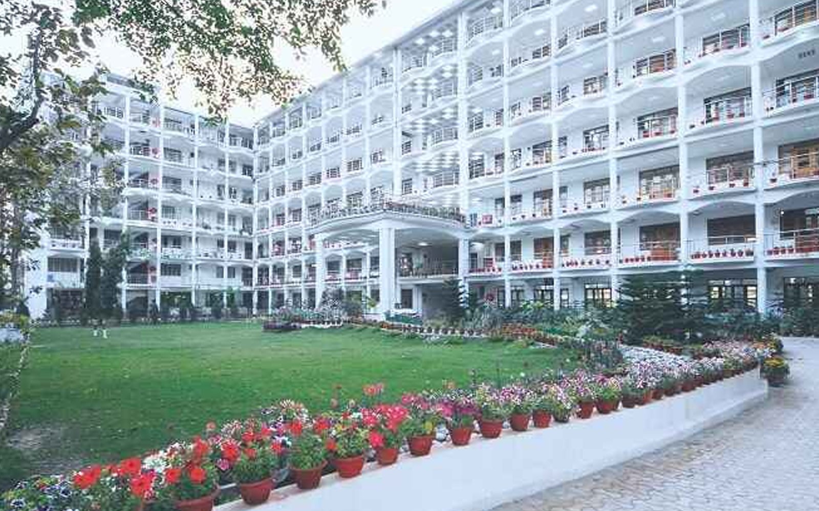 RD Gardi Medical College